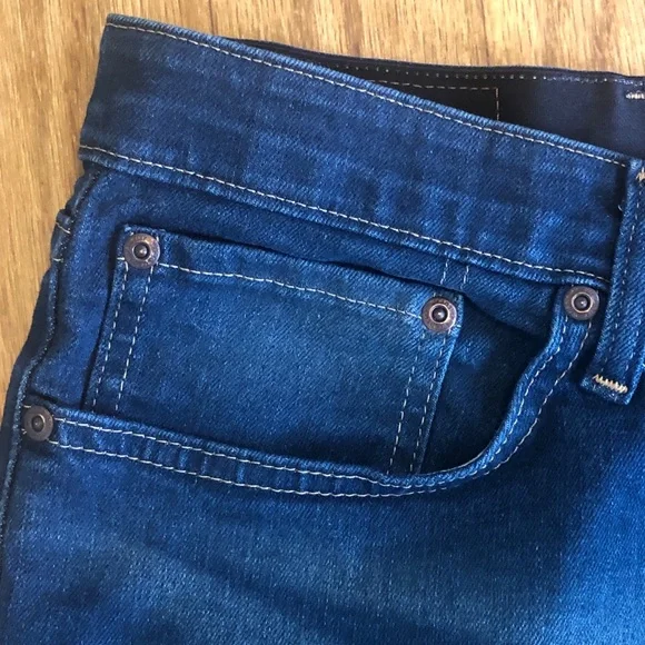 NWT Wrangler Men’s Five Star Premium Relaxed Dark Wash Jeans - Picture 7 of 9